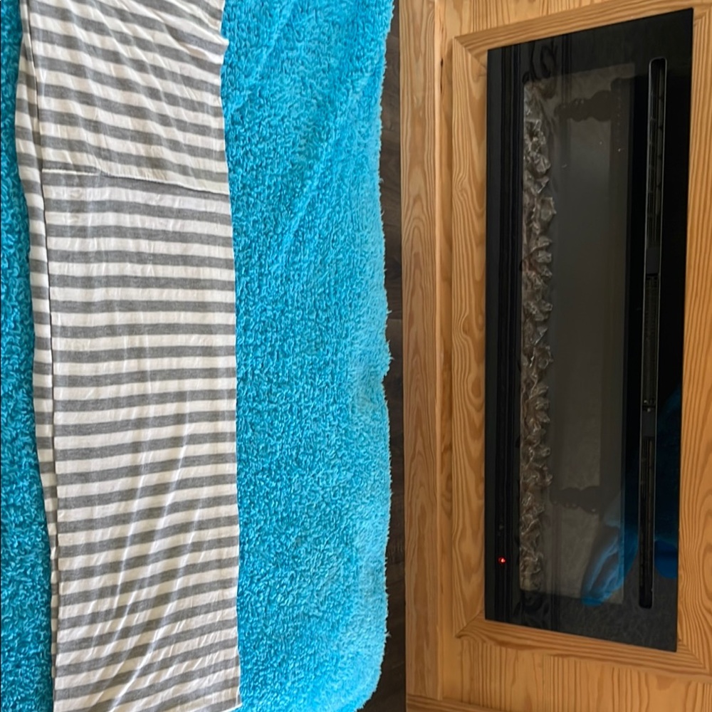 Veond Chic Striped Infinity Loop Scarf in Gray and White